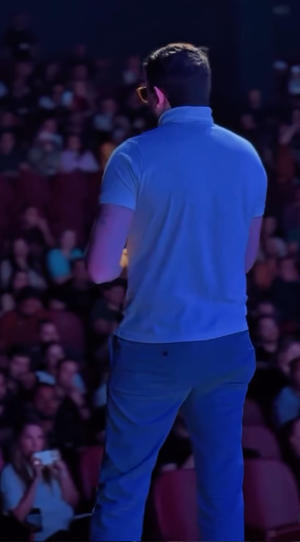 Felipe Zanoni e plateia